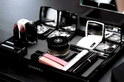 chanel noir et blanc collection swatches|Review & Swatches: Noir et Blanc de Chanel Fall 2019 .